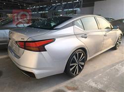 نیسان ئەلتیما